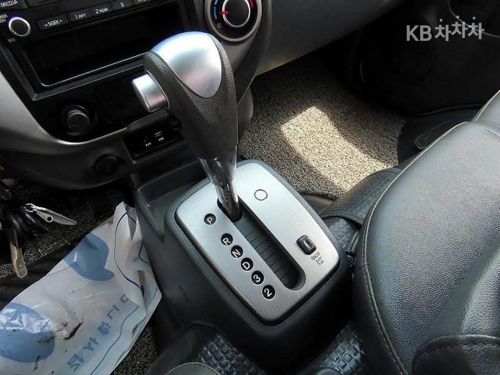 2017 - kia bongo iii