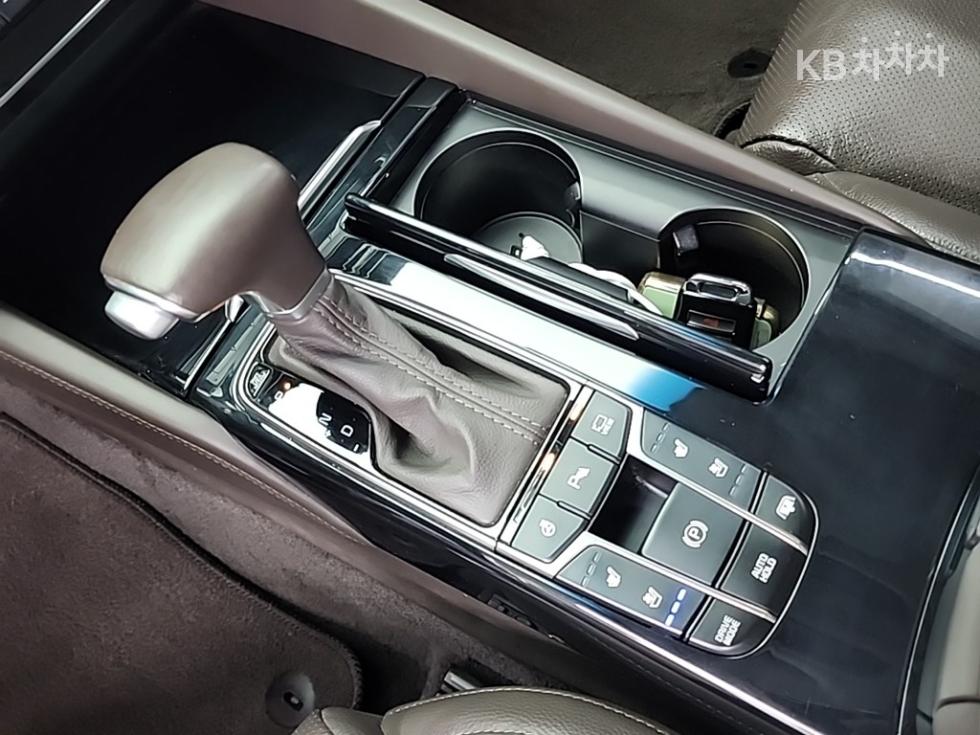 2018 - kia k7