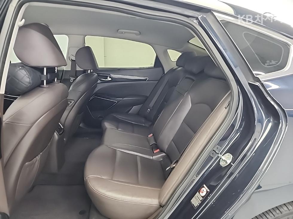 2018 - kia k7
