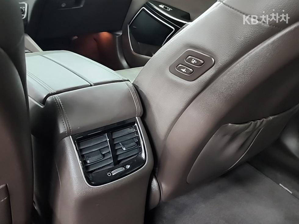 2018 - kia k7