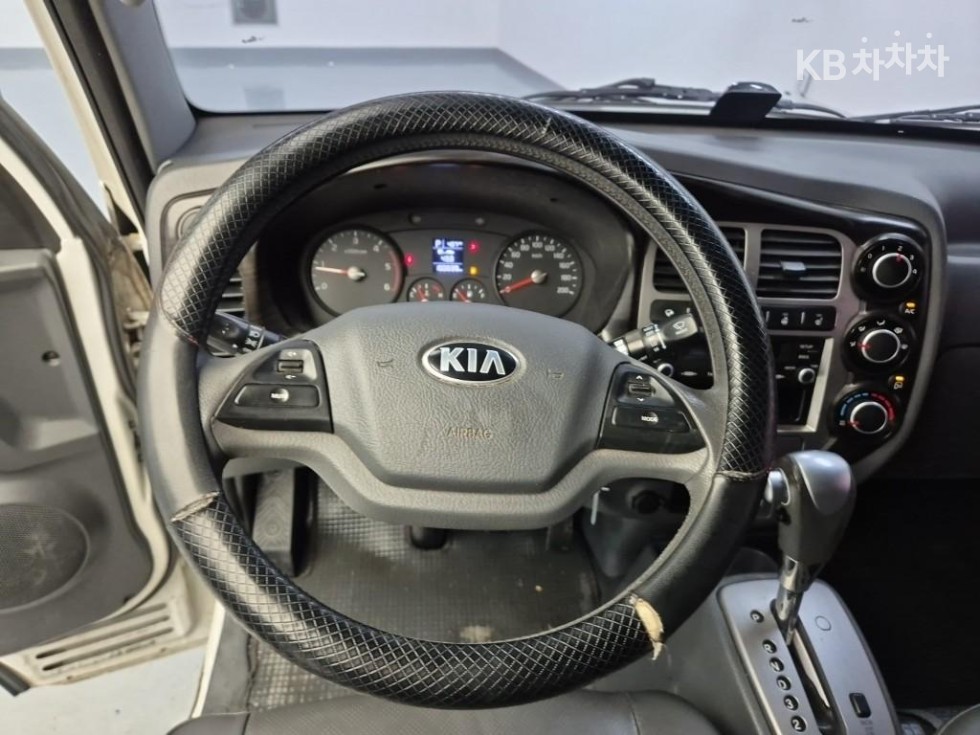 2019 - kia bongo iii