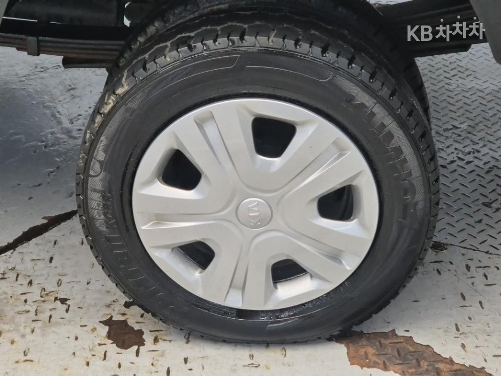 2019 - kia bongo iii