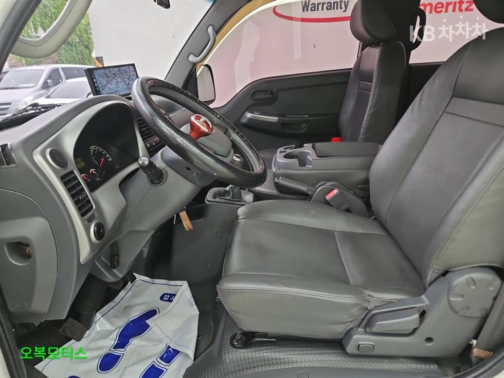 2016 - kia bongo iii
