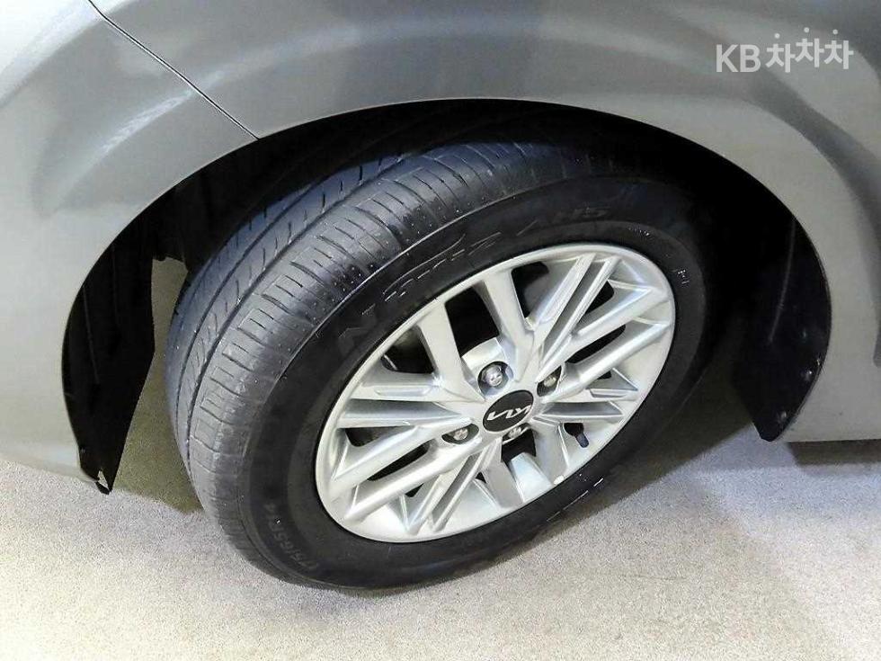 2022 - kia morning