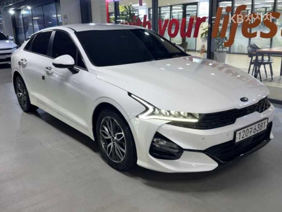 2021 - kia k5