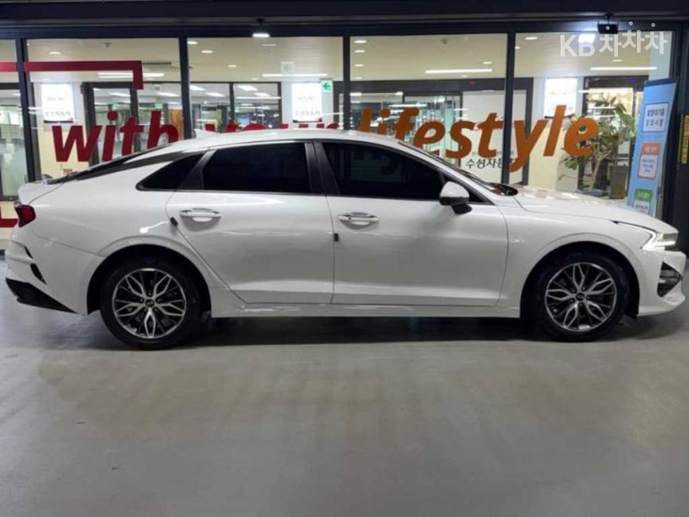 2021 - kia k5