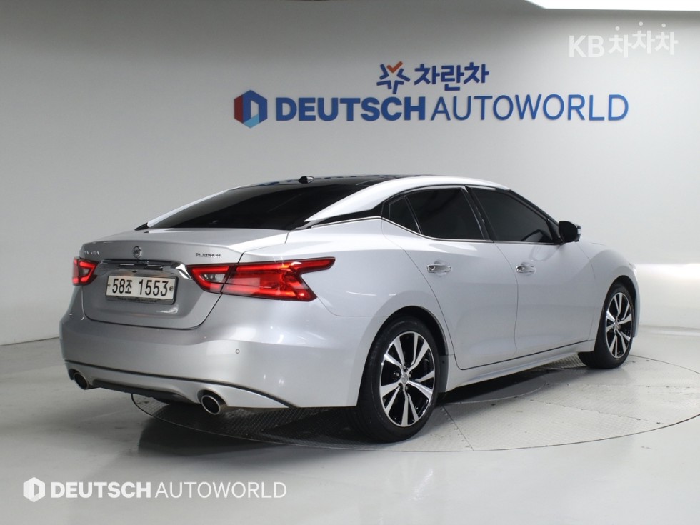 2017 - nissan maxima