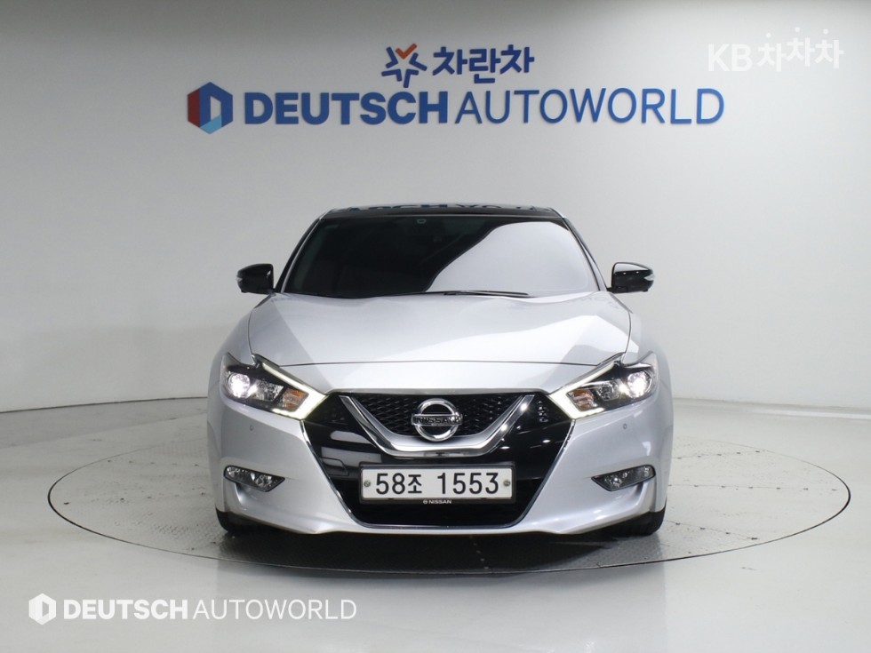 2017 - nissan maxima