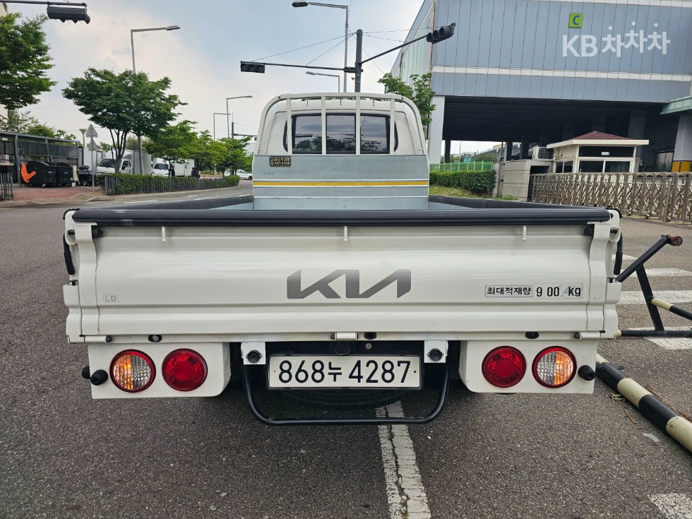 2023 - kia bongo iii
