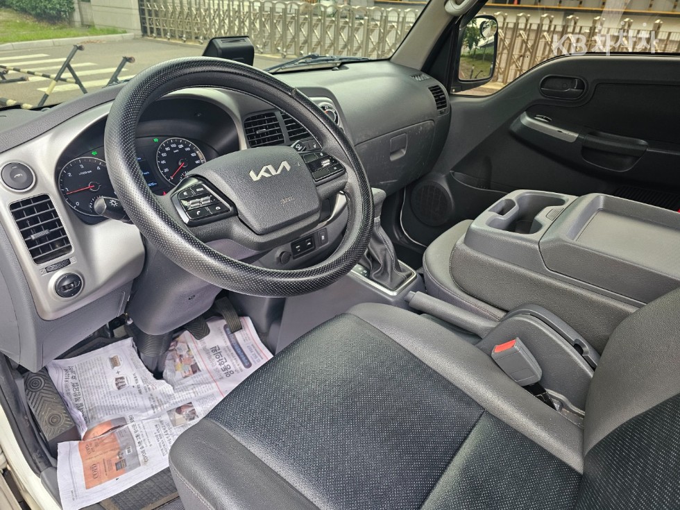 2023 - kia bongo iii
