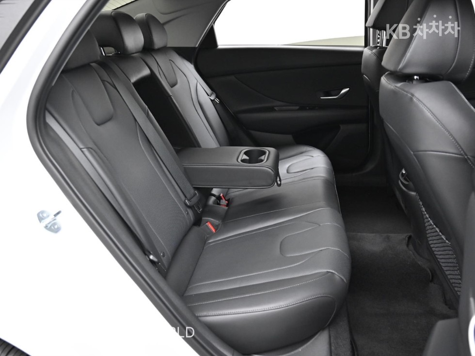 Hyundai Avante — miniaturë 12
