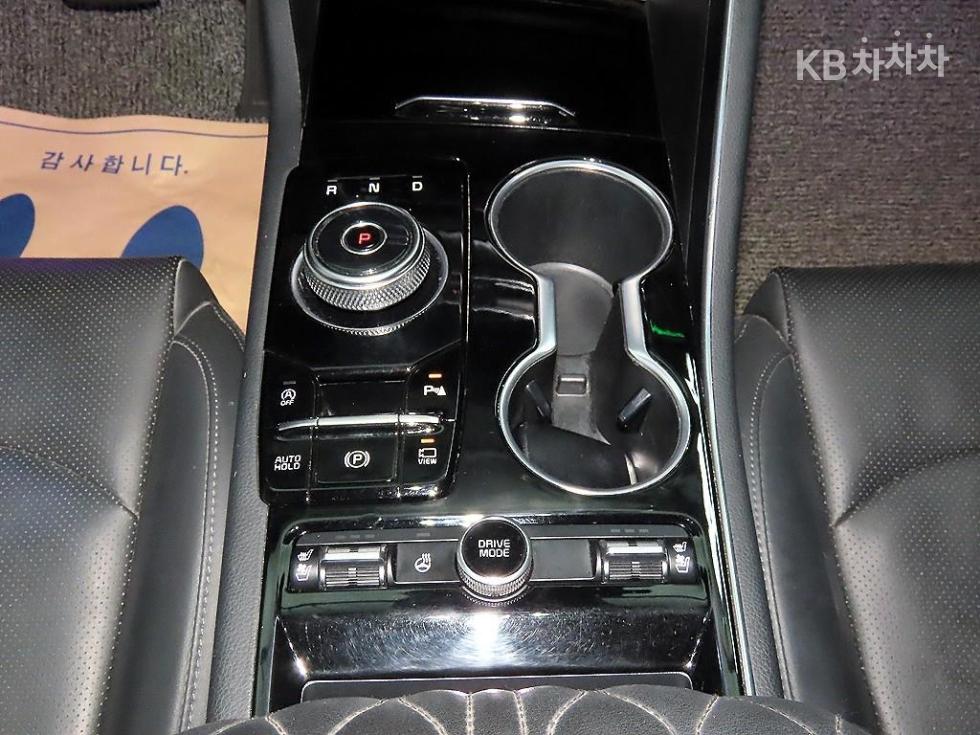 2021 - kia k5