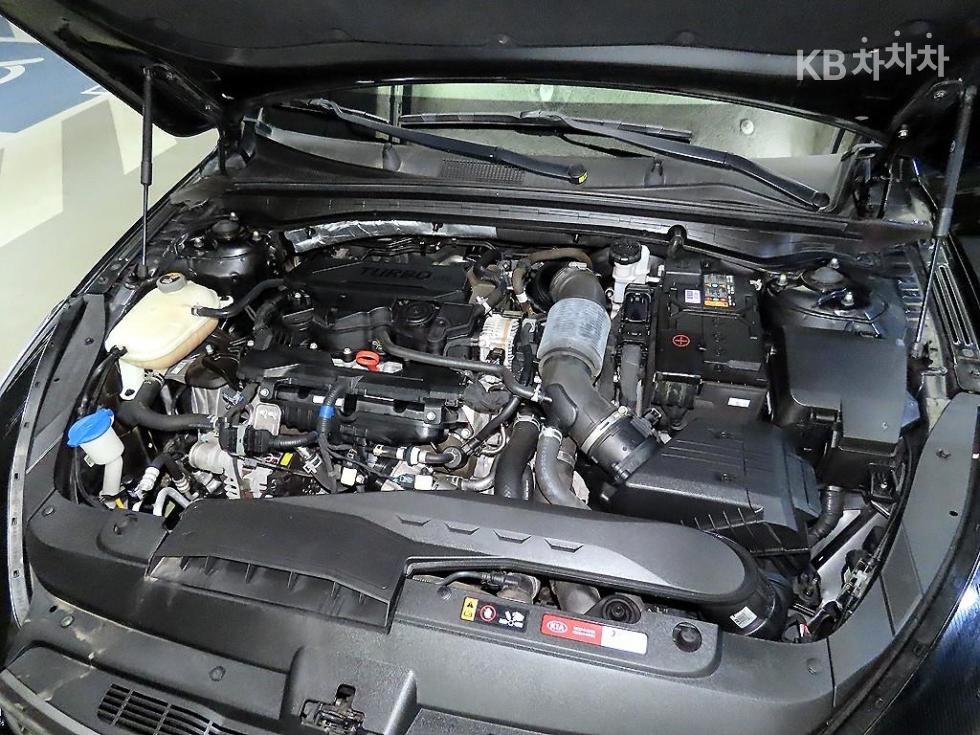 2021 - kia k5