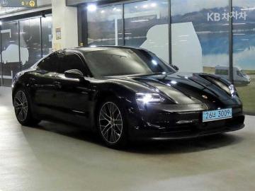 Porsche Taycan 4S — foto 1