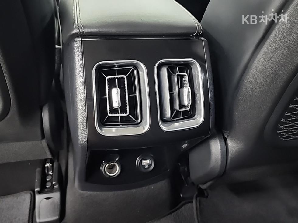 2023 - kia sorento
