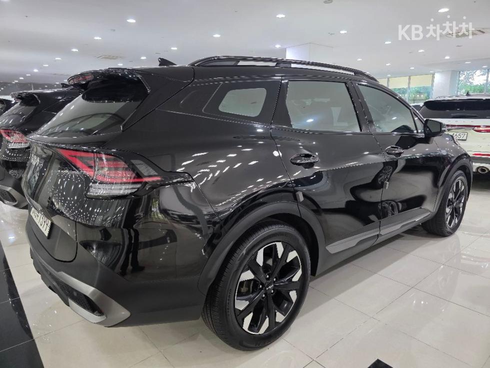 2022 - kia sportage