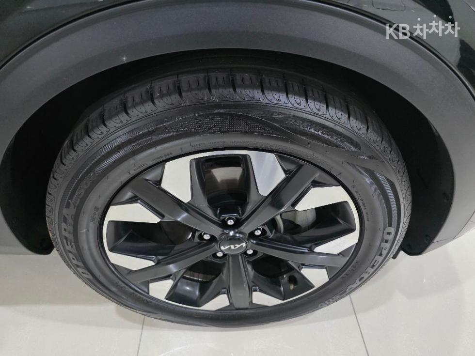 2022 - kia sportage