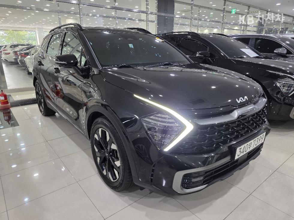 2022 - kia sportage