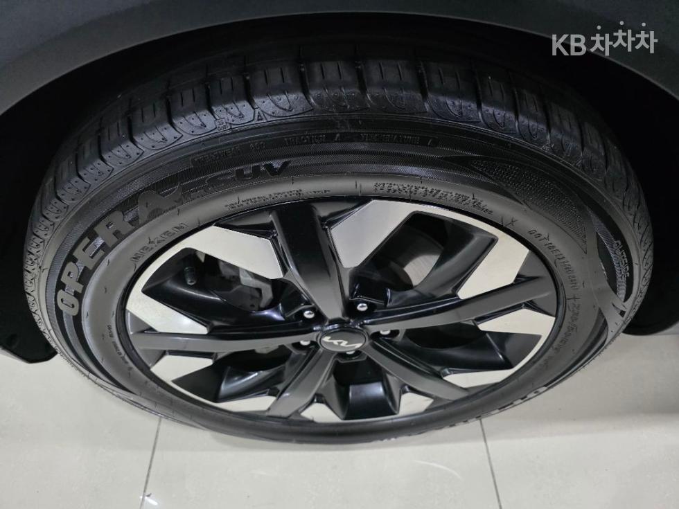 2022 - kia sportage