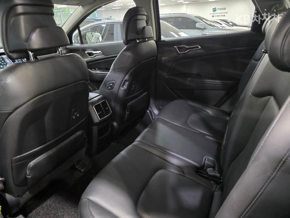 2022 - kia sportage