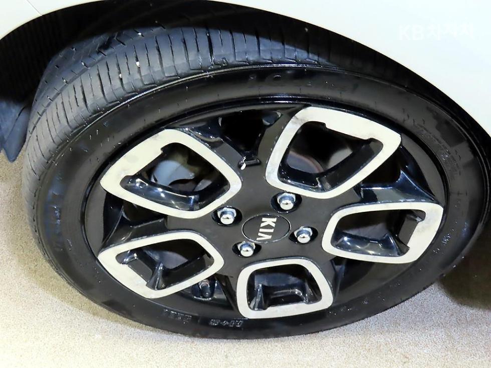 2018 - kia ray