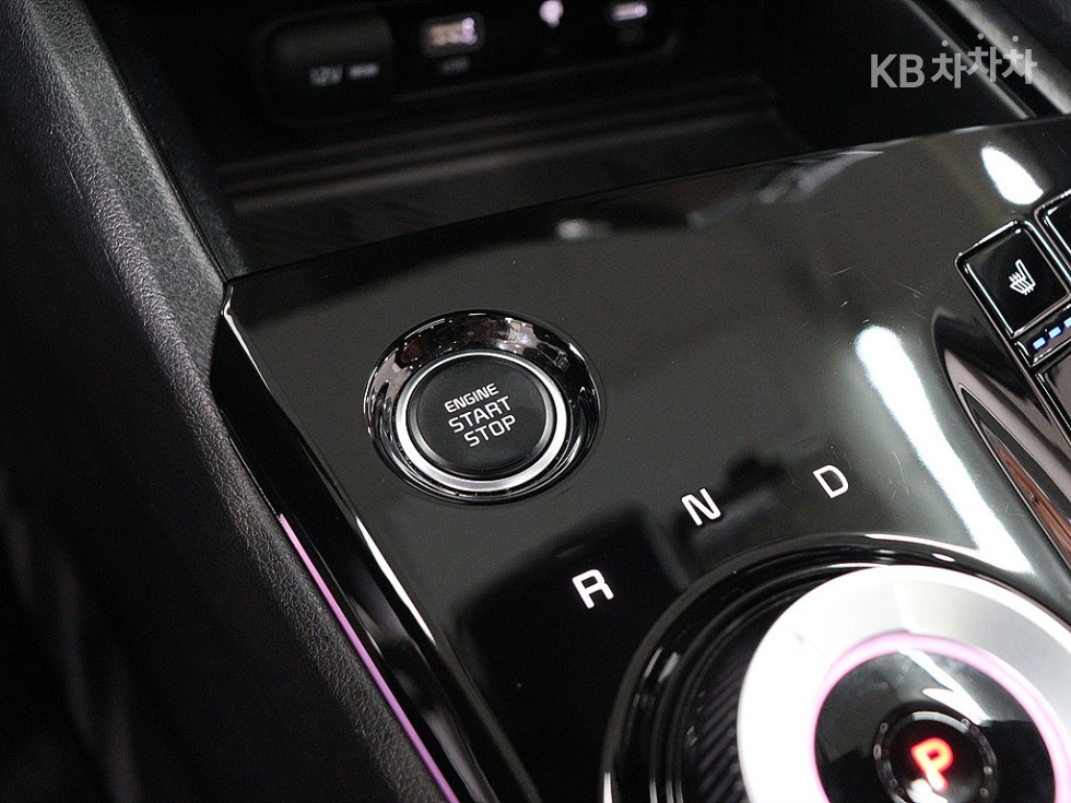 2022 - kia sportage