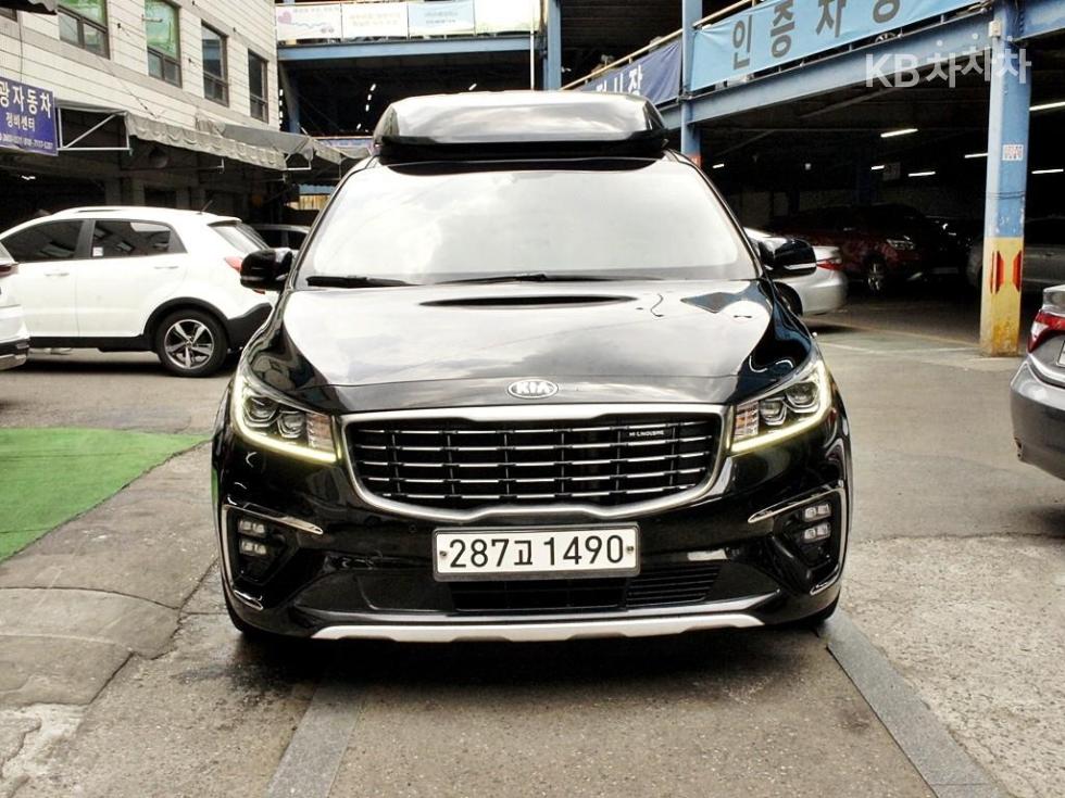 2020 - kia carnival
