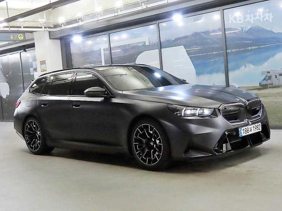 2026 bmw m5