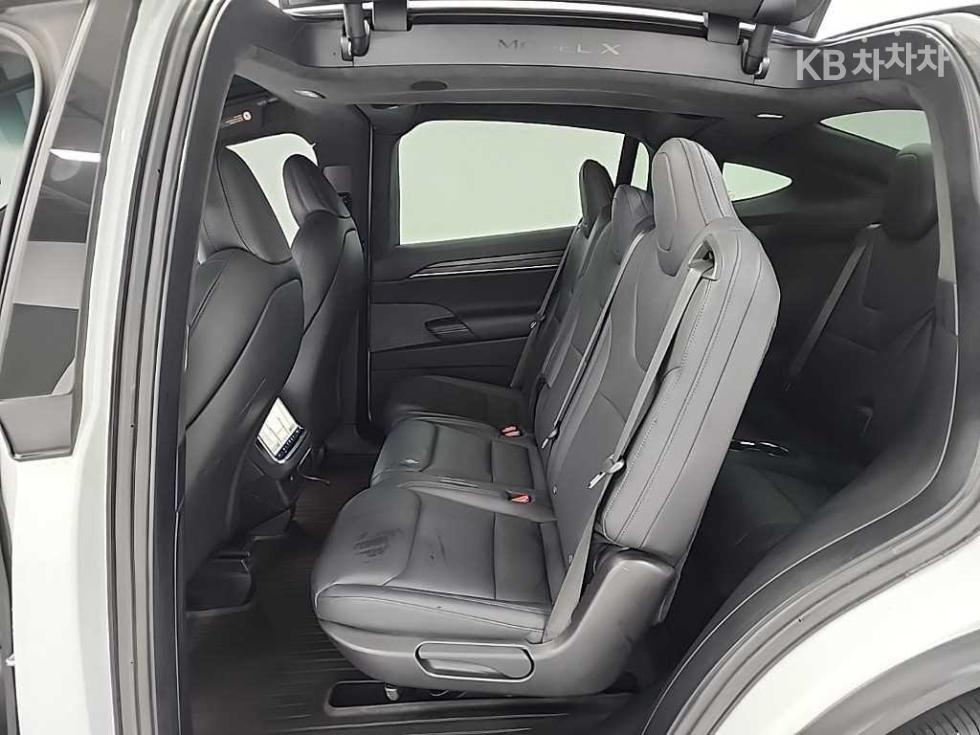 Tesla Model X — miniaturë 12