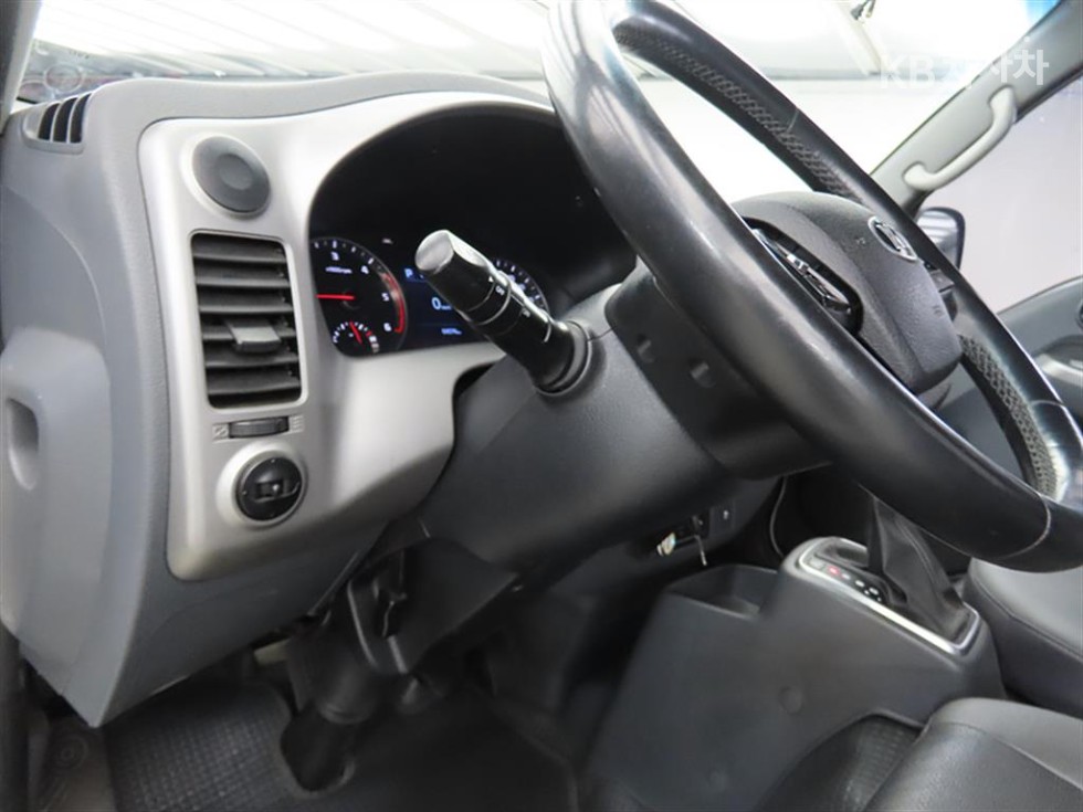 2022 - kia bongo iii