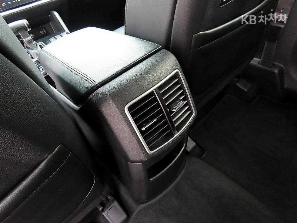 2022 - kia sportage