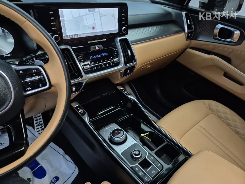 2023 - kia sorento