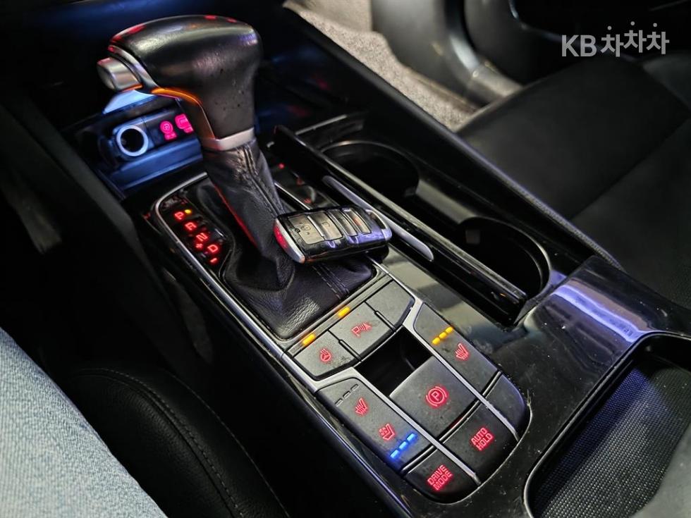 2017 - kia k7