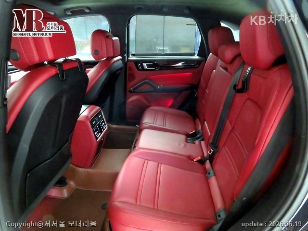 Porsche Cayenne — miniaturë 6