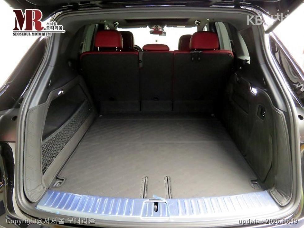 Porsche Cayenne — miniaturë 17
