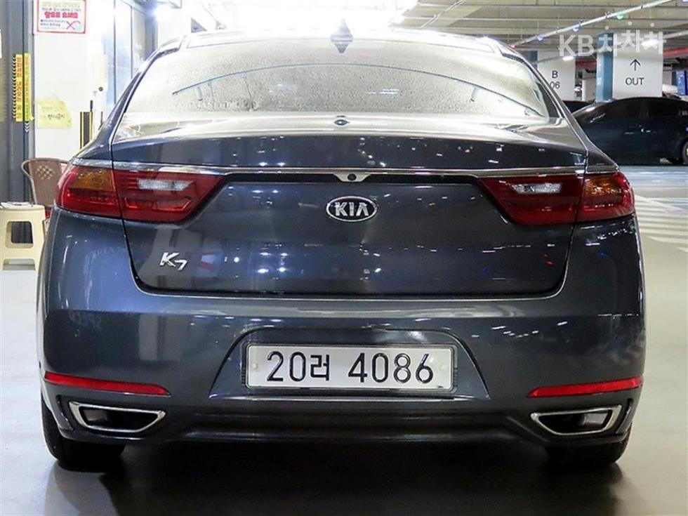 2017 - kia k7