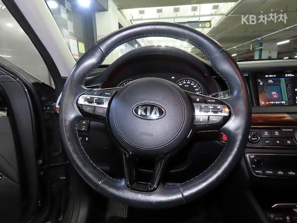 2017 - kia k7