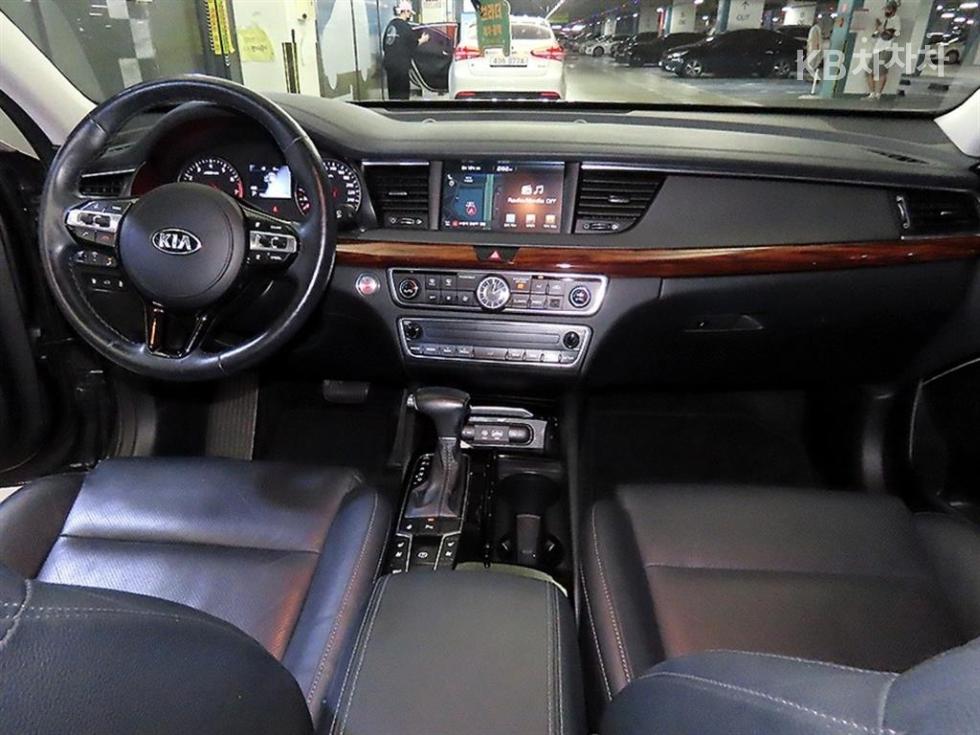 2017 - kia k7