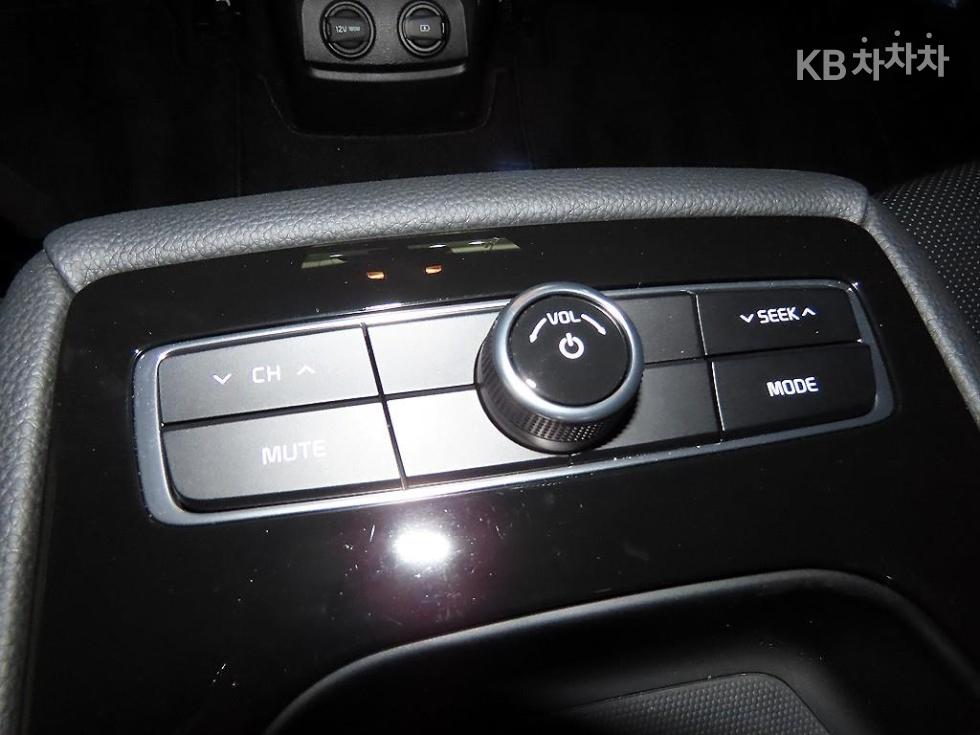 2017 - kia k7