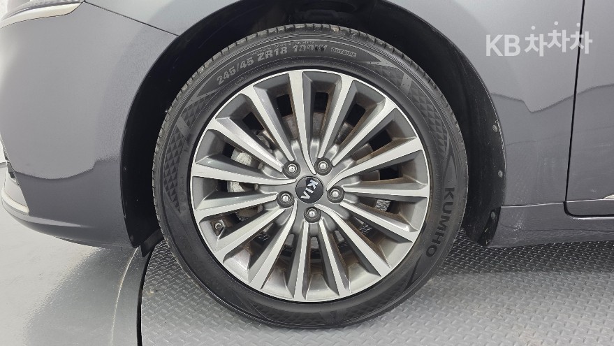 2018 - kia k7