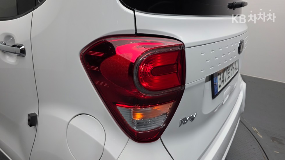 2021 - kia ray