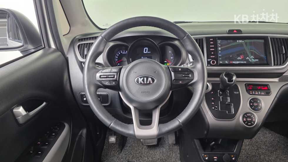 2021 - kia ray
