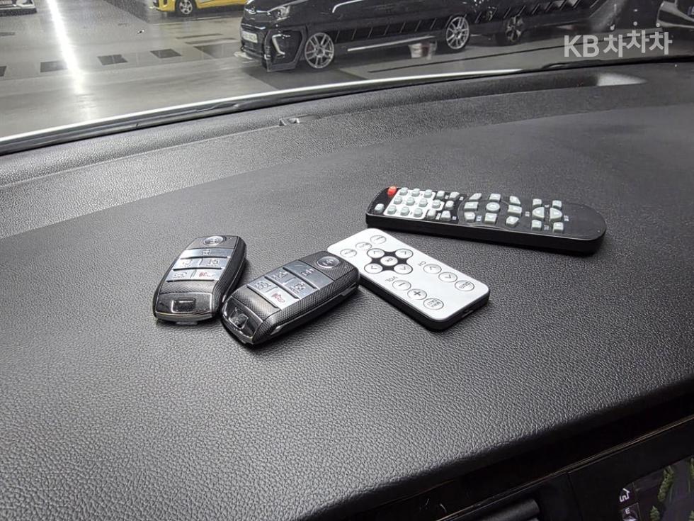 2019 - kia carnival