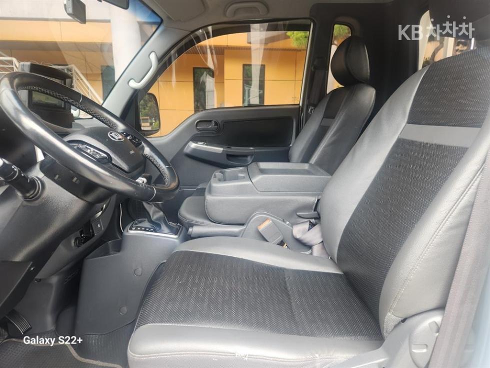 2022 - kia bongo iii