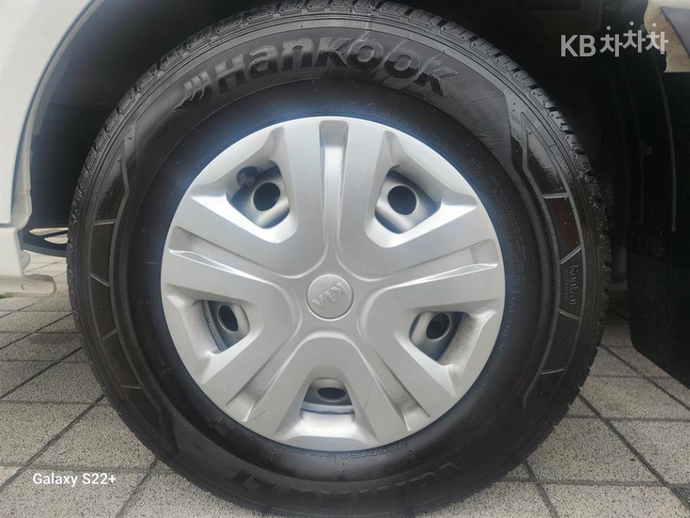 2022 - kia bongo iii