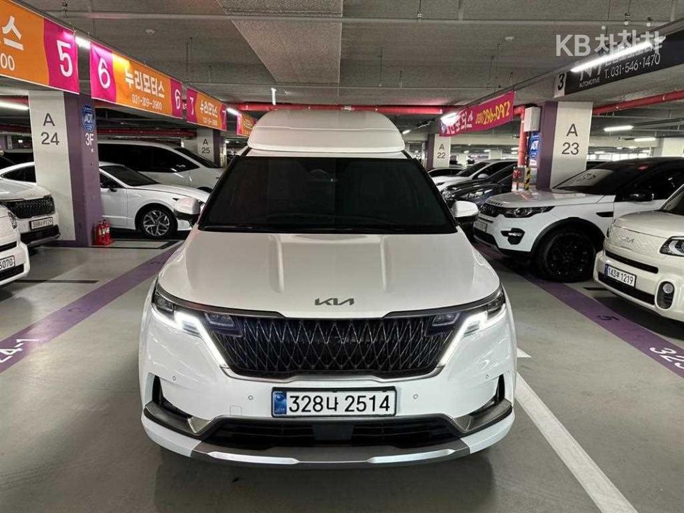2023 - kia carnival