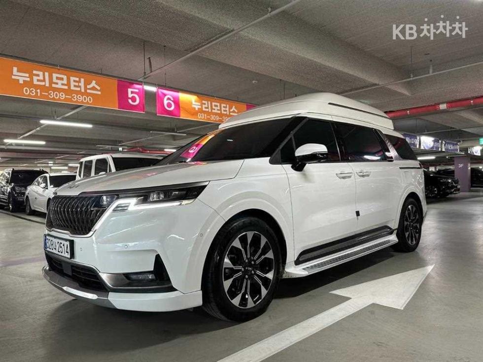2023 - kia carnival