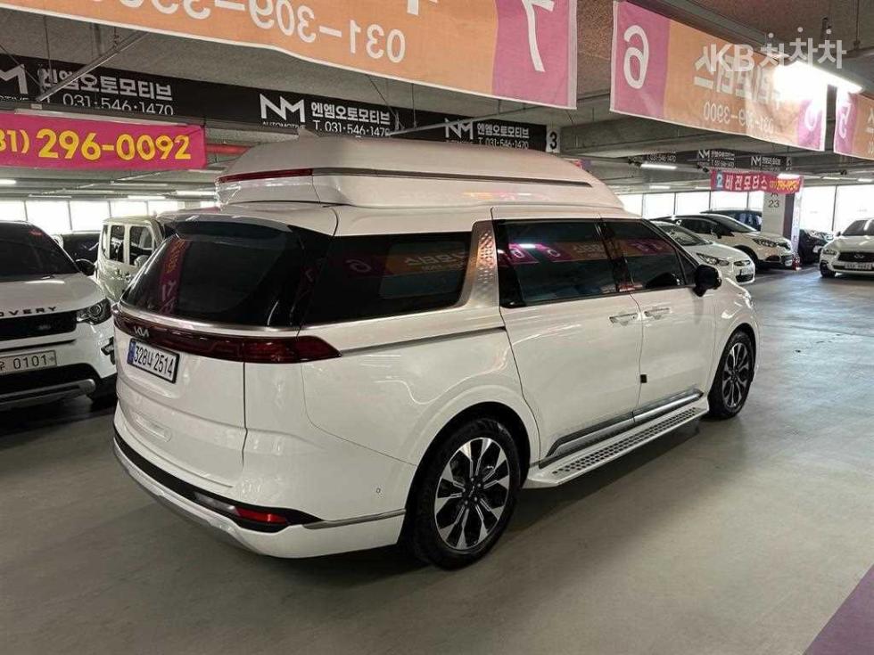 2023 - kia carnival
