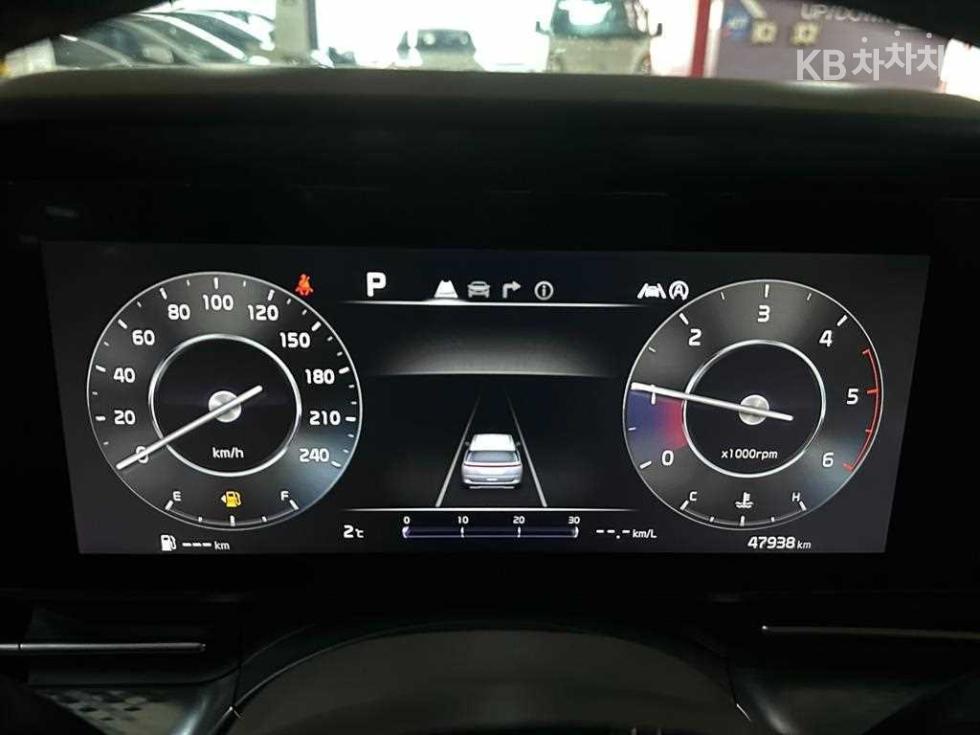 2023 - kia carnival