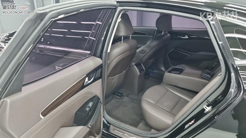 2018 - kia k7